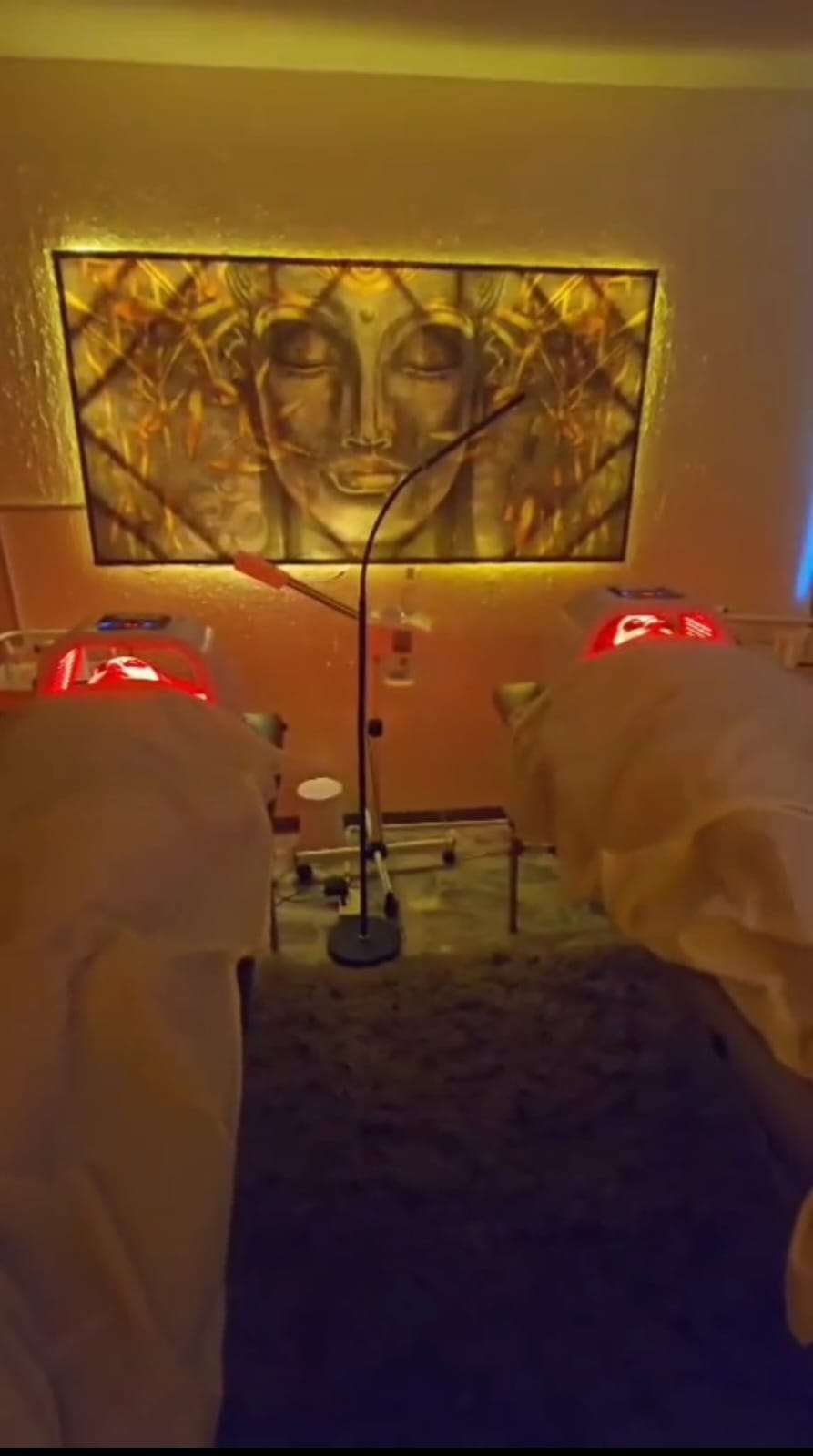 Tratamiento facial en cabina